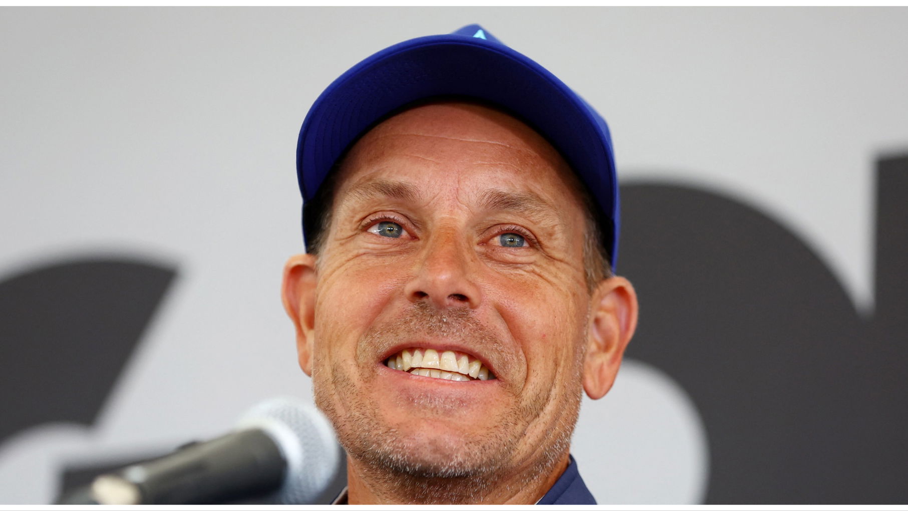 WATCH: Henrik Stenson reacts to reporter's 'outcast' question at LIV Golf London